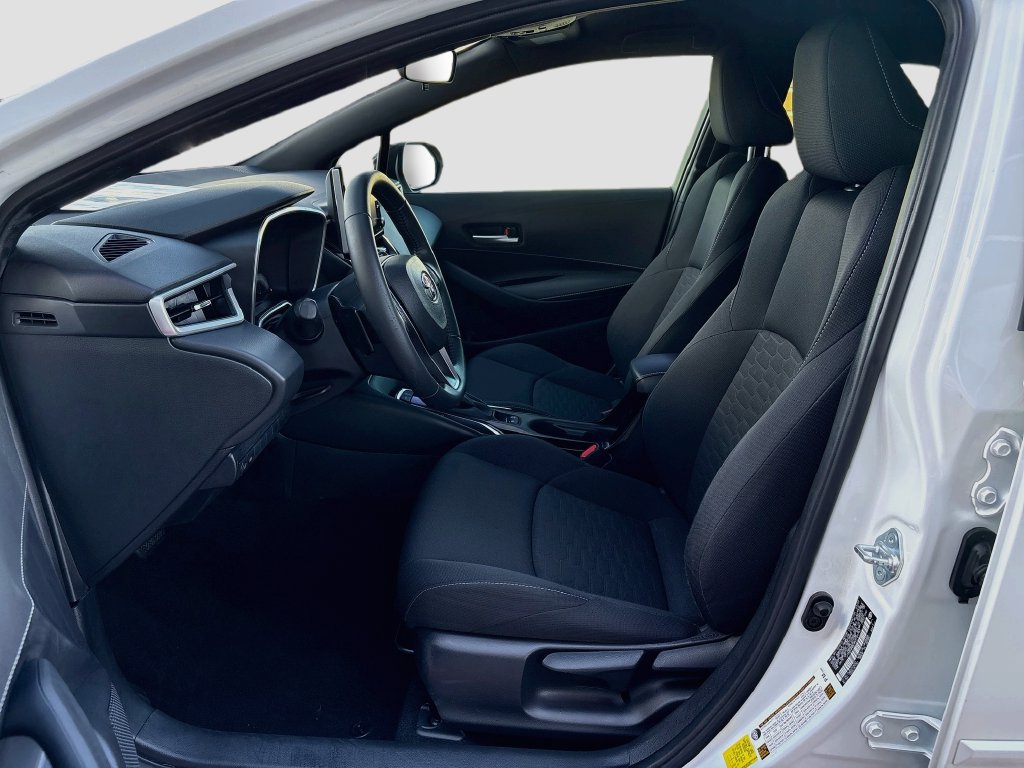 Used 2022 Toyota Corolla SE w/ Carpet Mat Package (TMS) FWD image 18