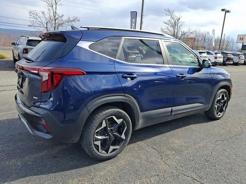 Used 2024 Kia Seltos EX AWD/4WD image 6