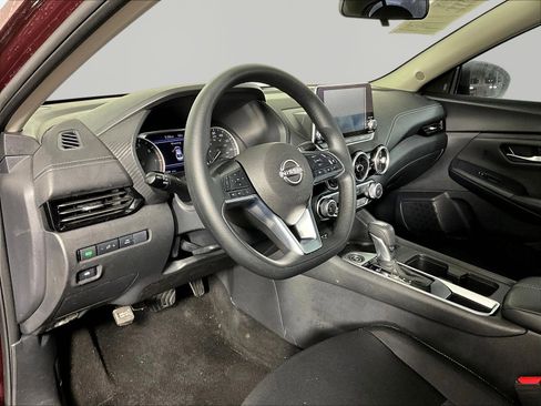 Used 2025 Nissan Sentra SV FWD image 15