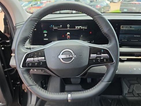 Used 2023 Nissan Ariya FWD image 15