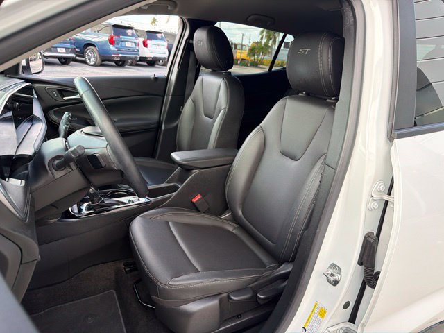 Used 2024 Buick Encore GX Sport Touring w/ Advanced Technology Package FWD image 14