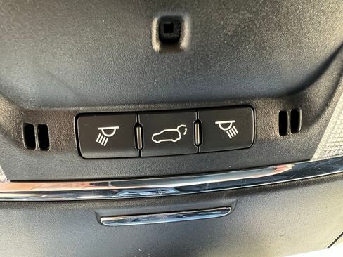 Used 2022 Jeep Grand Cherokee Laredo E w/ Security & Convenience Group image 45