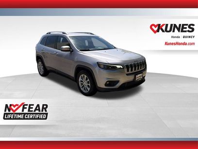 Used 2019 Jeep Cherokee Latitude w/ Popular Appearance Group