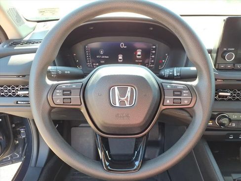Used 2025 Honda Accord SE image 21