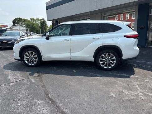 Used 2020 Toyota Highlander Limited w/ Protection Package #3 AWD/4WD image 7