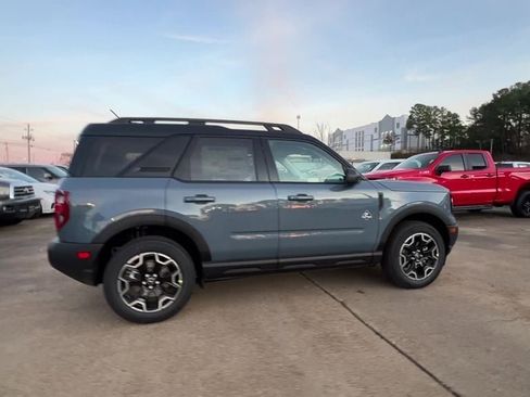 New 2025 Ford Bronco Sport Outer Banks image 13