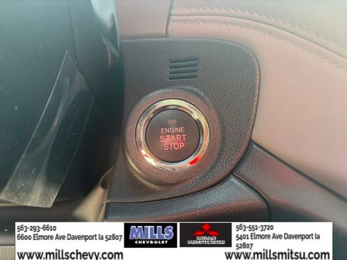 Used 2025 Subaru Outback Limited AWD/4WD image 17