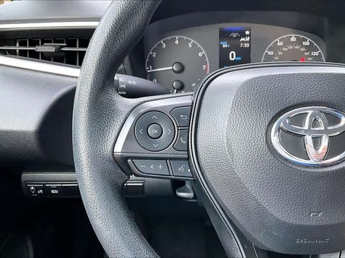 Used 2024 Toyota Corolla LE FWD image 24