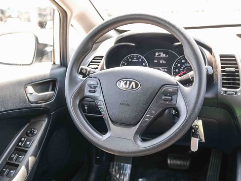 Used 2017 Kia Forte LX FWD image 15