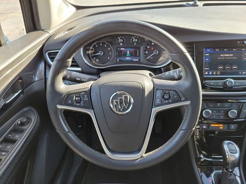 Used 2022 Buick Encore Preferred w/ Safety Package image 22