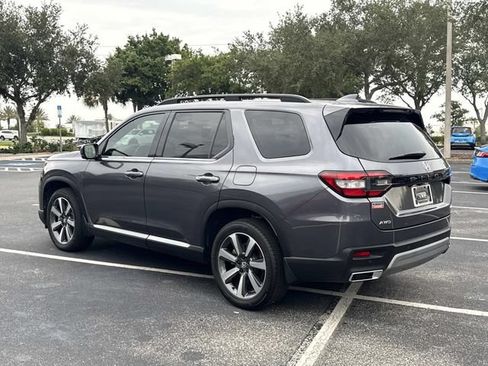 Certified 2025 Honda Pilot Elite image 6