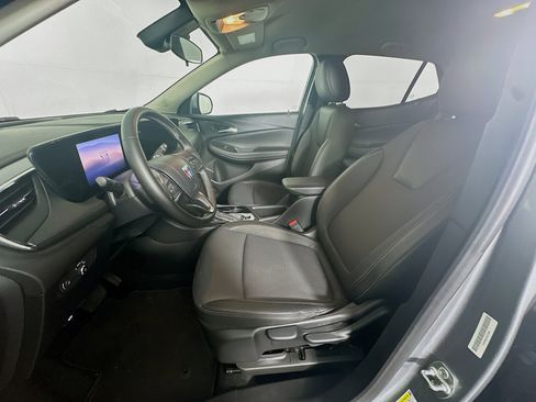 Used 2025 Buick Encore GX Preferred image 13