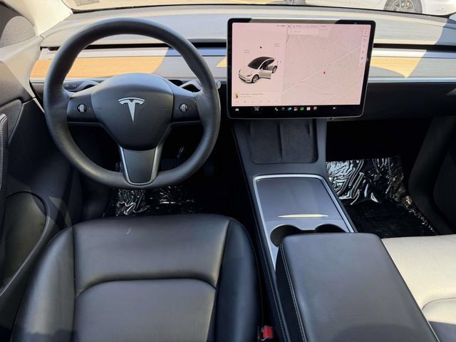 Used 2021 Tesla Model Y Long Range AWD/4WD image 18