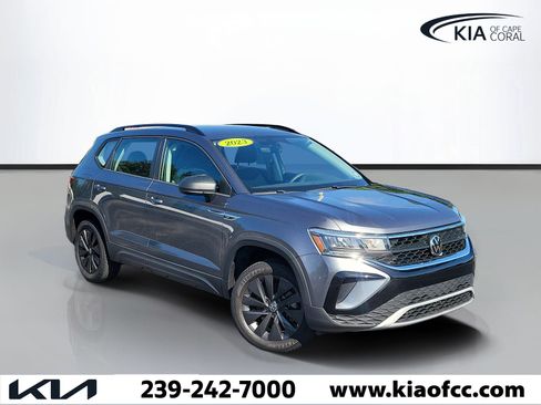 Used 2023 Volkswagen Taos S FWD image 1