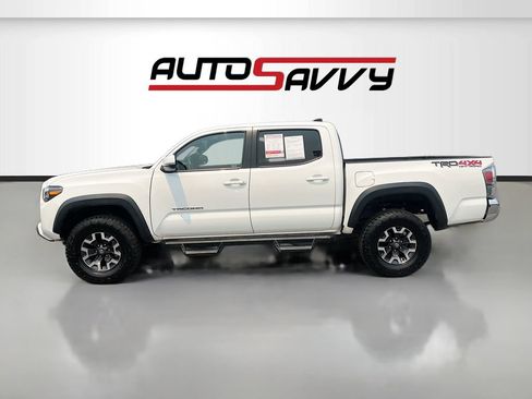 Used 2023 Toyota Tacoma TRD Off-Road AWD/4WD image 4