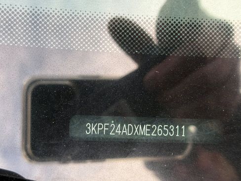 Certified 2021 Kia Forte LXS image 3