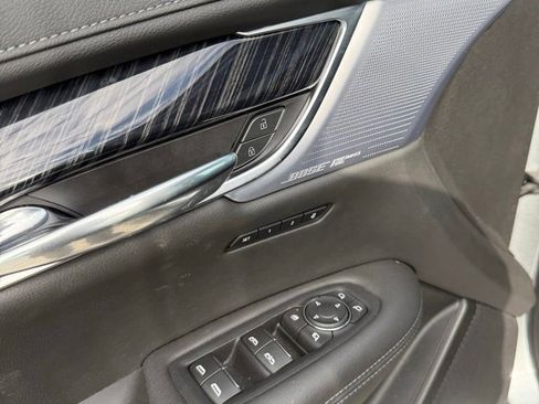 Certified 2024 Cadillac XT6 Premium Luxury w/ LPO, Floor Liner Package AWD/4WD image 25