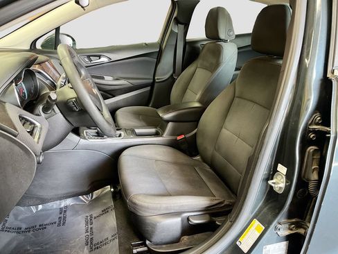 Used 2018 Chevrolet Cruze LT FWD image 19