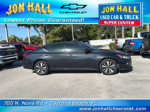 Used 2019 Nissan Altima 2.5 SV FWD image 12