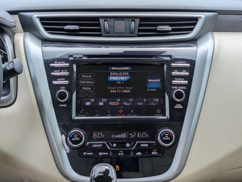 Used 2019 Nissan Murano Platinum FWD image 17