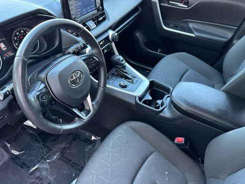 Certified 2021 Toyota RAV4 XLE w/ Convenience Package AWD/4WD image 10