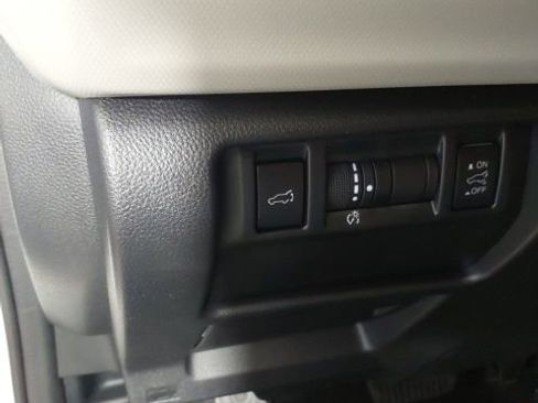 Certified 2025 Subaru Forester Premium AWD/4WD image 19