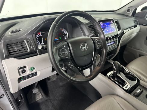 Used 2019 Honda Ridgeline RTL-E image 9