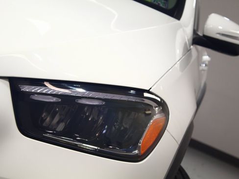 Used 2025 Mercedes-Benz GLE 350 4MATIC image 7