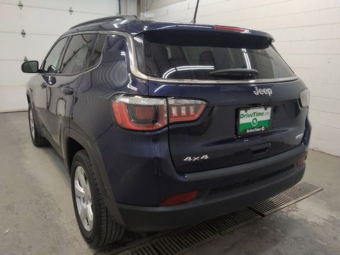 Used 2018 Jeep Compass Latitude AWD/4WD image 5