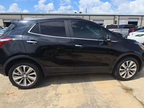 Used 2019 Buick Encore Preferred w/ Safety Package FWD image 4
