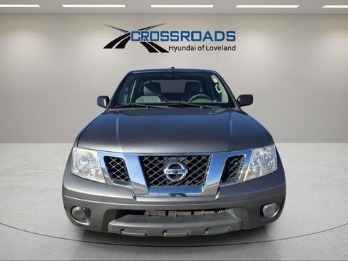 Used 2017 Nissan Frontier SV image 8