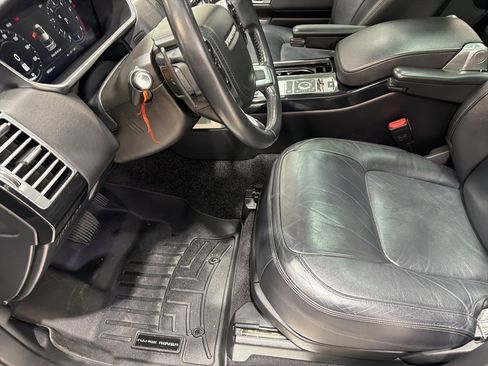 Used 2019 Land Rover Range Rover image 21