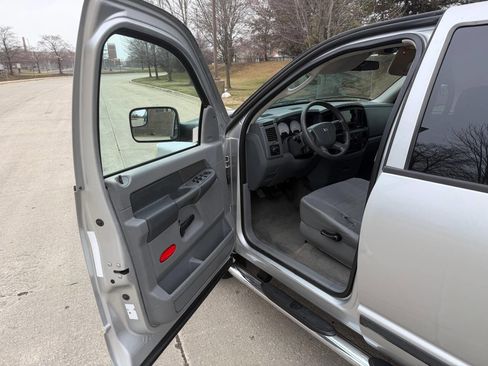 Used 2009 Dodge Ram 2500 Truck SXT image 21