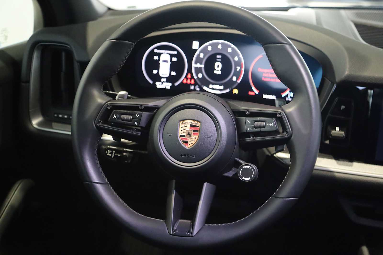 Used 2026 Porsche Cayenne AWD/4WD image 21