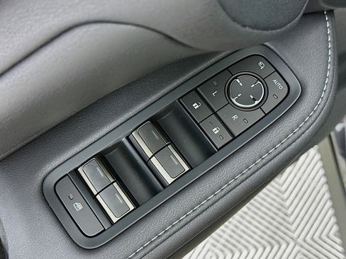 New 2026 Lexus TX 350 AWD image 18