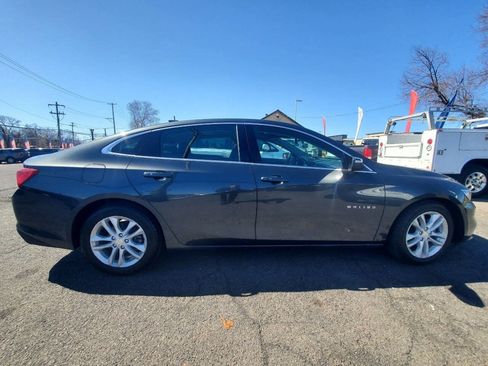 Used 2018 Chevrolet Malibu LT image 6