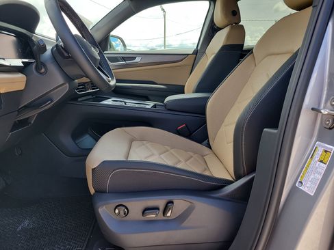 New 2026 Volkswagen Atlas Cross Sport SE FWD image 18