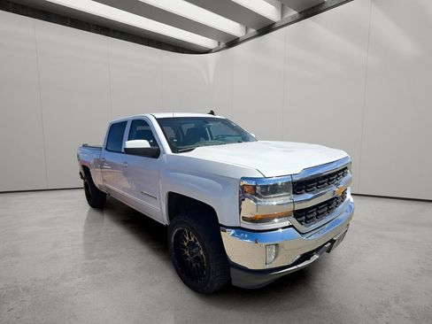 Used 2017 Chevrolet Silverado 1500 LT w/ All Star Edition image 3