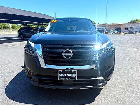 Used 2024 Nissan Pathfinder SV FWD image 5