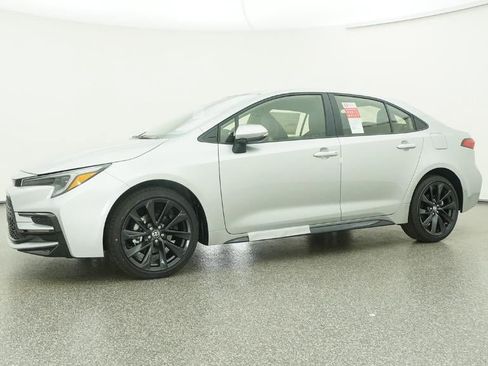 New 2026 Toyota Corolla SE FWD image 18