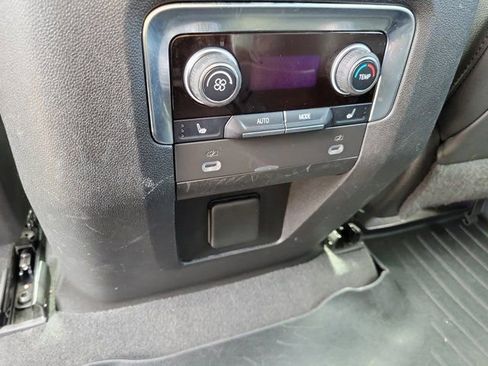 Used 2022 Chevrolet Tahoe RST w/ Luxury Package RWD image 18