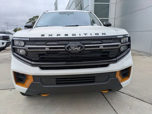 New 2025 Ford Expedition Tremor image 9