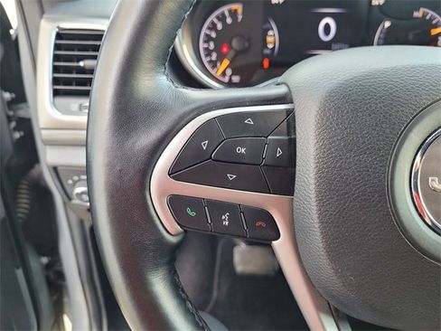 Used 2021 Jeep Grand Cherokee Laredo X image 22