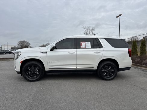 Used 2022 GMC Yukon SLT w/ SLT Premium Package image 7