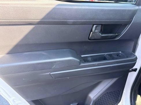 Used 2024 Toyota Tacoma SR AWD/4WD image 22