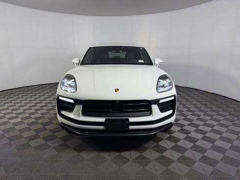 Used 2025 Porsche Macan AWD/4WD image 5