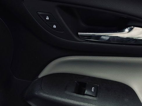 Used 2024 Chevrolet Equinox LT image 15