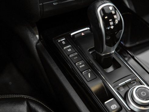 Used 2017 Maserati Ghibli S Q4 AWD/4WD image 26