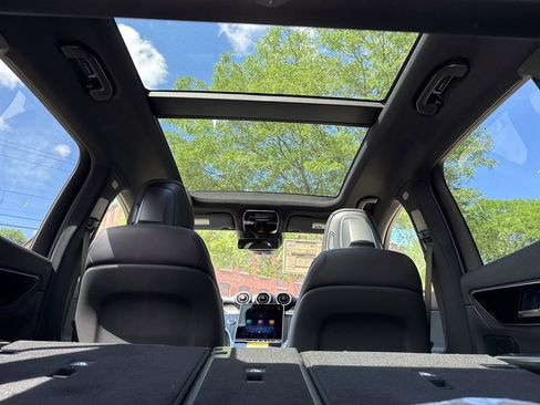 Certified 2025 Mercedes-Benz GLC 300 4MATIC image 25