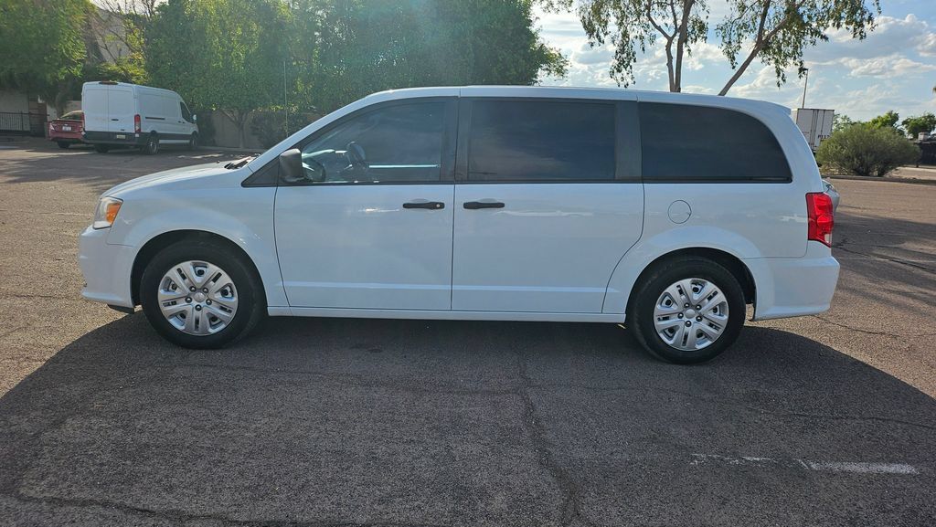 Used 2019 Dodge Grand Caravan SE FWD image 5